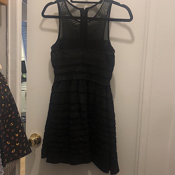 Black cocktail dress - Picture 2 of 3